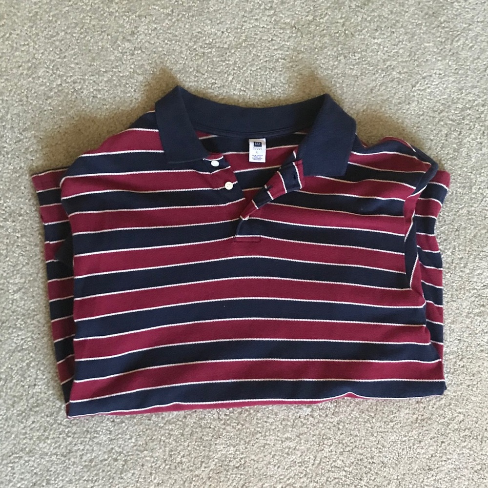 Retro GAP collar tee. Size men’s L. Blue and red.